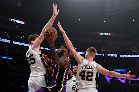 Spurs Vs Lakers : Los Angeles Lakers vs. San Antonio Spurs FULL GAME HIGHLIGHTS | NBA on ESPN ...