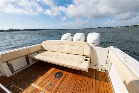 Chris-Craft Catalina 34: Prices, Specs, Reviews and Sales Information ...