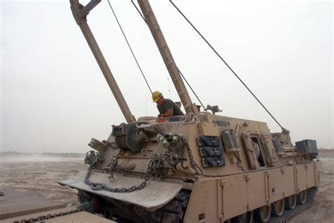 M88A2 Hercules Recovery Vehicle | Military.com