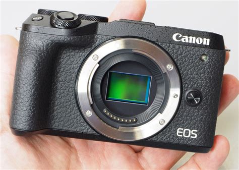 Flipboard: Canon EOS M6 Mark II Review