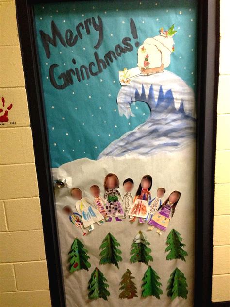 Grinch classroom door | Christmas door decorations, Christmas classroom ...