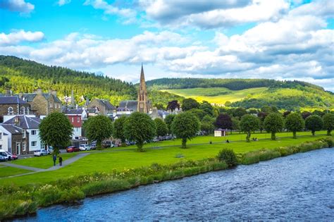 The Riverbank Town of Peebles, Scotland | Tourico Vacations | Tourico ...