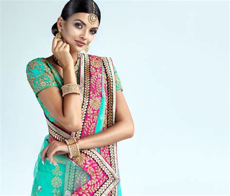 How a Traditional Indian Dress Can Redefine Your Personality | Fashion Gone Rogue