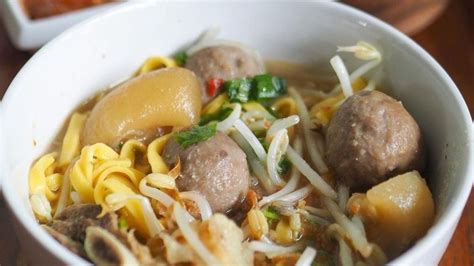 Resep Mie Kocok Bandung, Kuah Gurih dan Segarnya Bikin Ketagihan