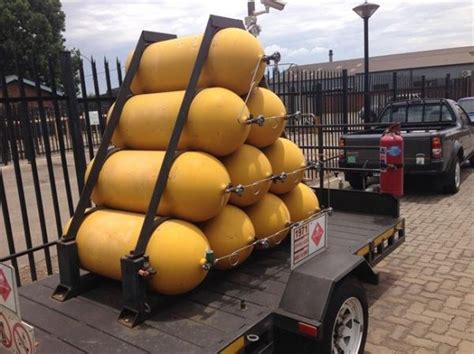 Portable Natural Gas / CNG Storage Tanks , CNG Steel Cylinder Cascade ...