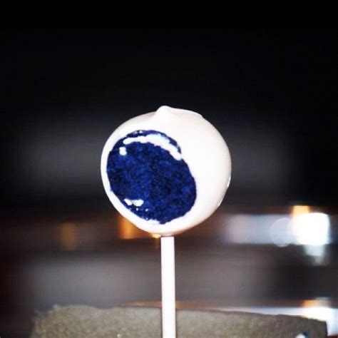 Royal Blue Velvet cake pops by sugarqueencakepop... | Blue cake pops ...