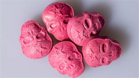 What are the effects of MDMA (ecstasy)? - spunout