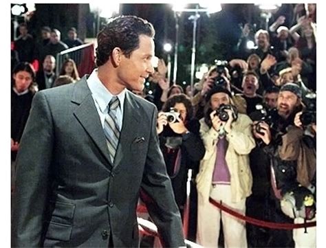 Paparazzi Review (2004/09/07)- Tickets to Movies in Theaters, Broadway Shows, London Theatre ...