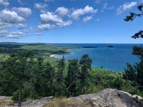 Sugarloaf Mountain Hiking Trail, Trowbridge Park, Michigan