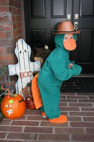 Perry the platypus costume - hetypersonal