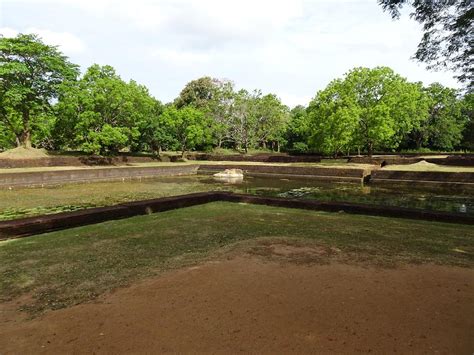 Sigiriya - Gardens (5) | Trip to Dambulla, Sigiriya and Polonnaruwa ...