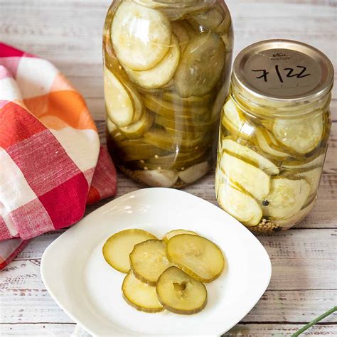 Dill Pickles Sliced