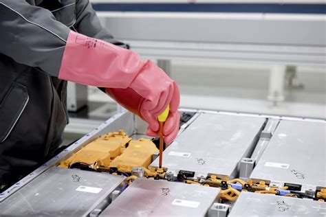 Volkswagen’s EV Battery Recycling Plant Is In The Works - ZEV Society