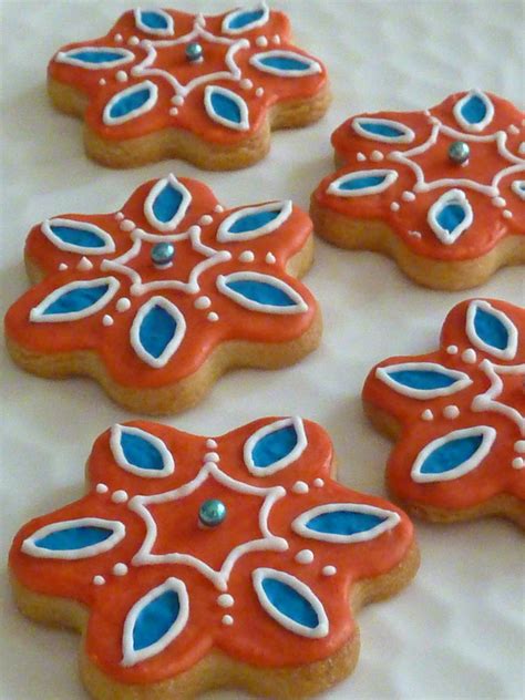 Red Moonrise: Rangoli-inspired Diwali cookies