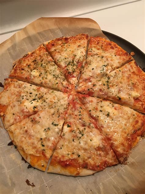 [homemade] cheese pizza : r/food