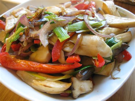 King Oyster Mushroom Stir-Fry - The ABC Chef | Vegetarian dishes ...