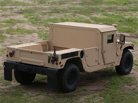 Car in pictures – car photo gallery » Hummer HMMWV M1152 Photo 01