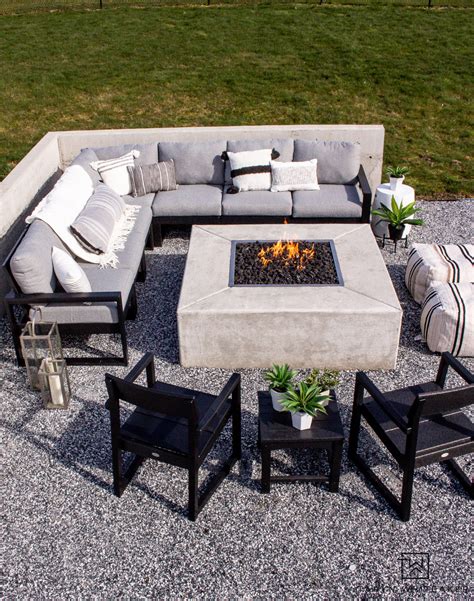 Modern Outdoor Fire Pit Seating Area - Taryn Whiteaker Designs