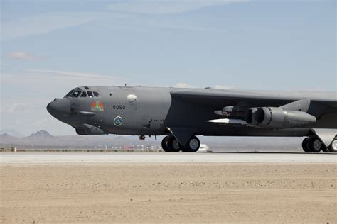 X-51A conducts flight test > Edwards Air Force Base > News