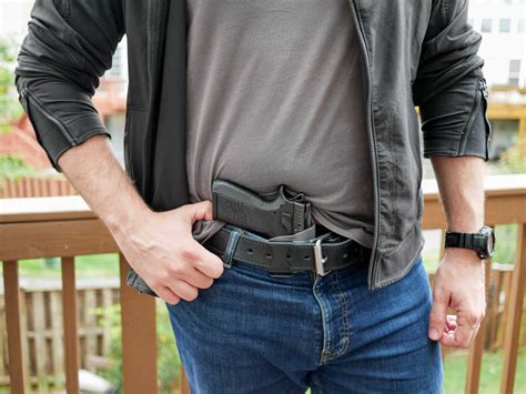 Choosing the Best Concealed Carry Belt for You