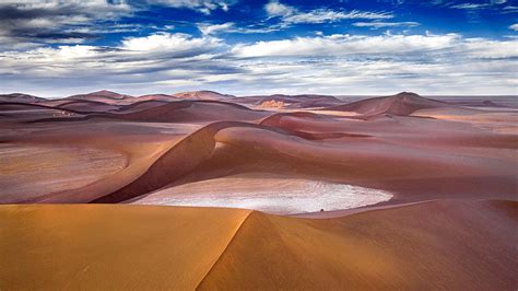 Lut Desert Photograph by Arman Mohammadi