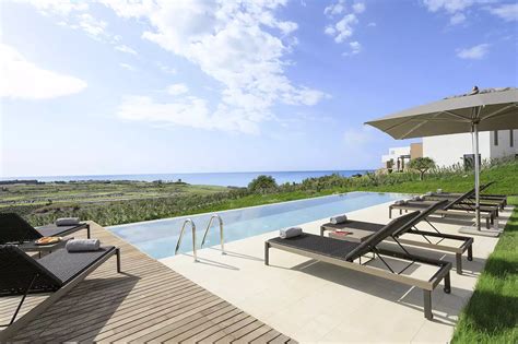 Best Luxury Villa Rentals in Italy: Tuscany, Rome, & More!