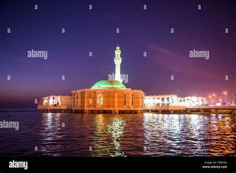 Night shot of Al Rahma Mosque or Floating mosque, Jeddah, Saudi Arabia Stock Photo - Alamy