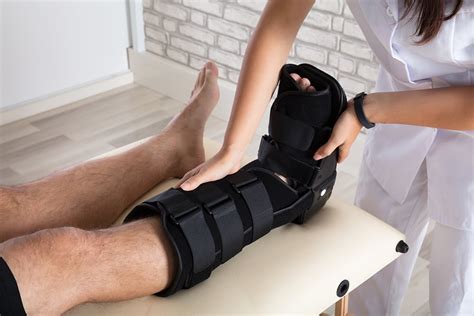 Bone Stimulator | Melmak Faster Fracture Healing | Medlines Inc.