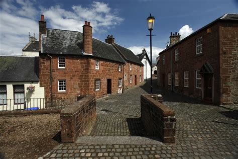 Mauchline Visitor Guide - Accommodation, Things To Do & More | VisitScotland