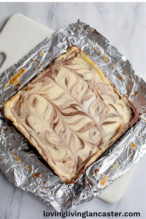 Chocolate Swirl Cheesecake Bars