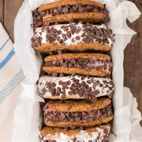 Chocolate Chip Cookie Ice Cream Sandwiches • MidgetMomma