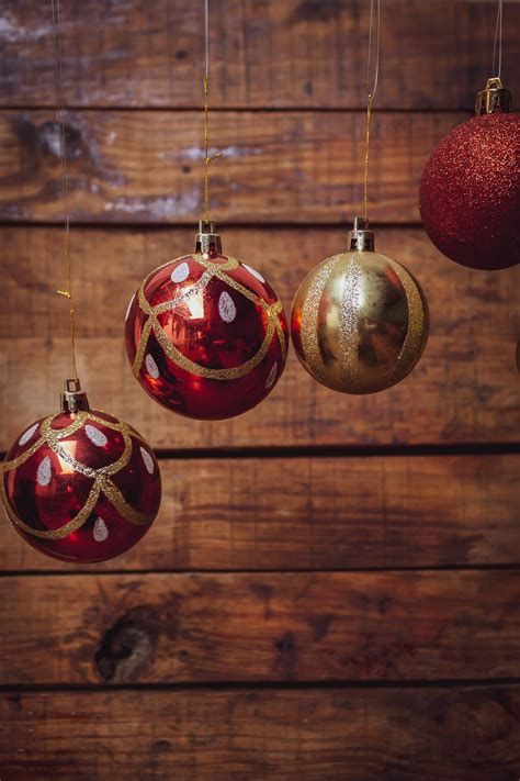 A White Themed Christmas Tree with White Baubles · Free Stock Photo