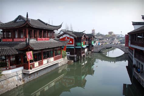 Visiting Qibao Ancient Water Town : From Malaysia to the world