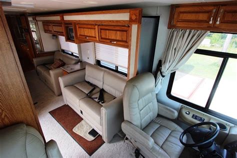 Used RVs 2000 Monaco Socialite 28ft RV For Sale by Owner