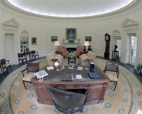 File:Oval Office 1981.jpg - Wikipedia, the free encyclopedia