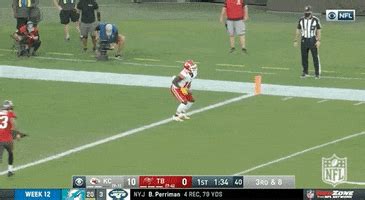 Tyreek Hill GIFs - Find & Share on GIPHY