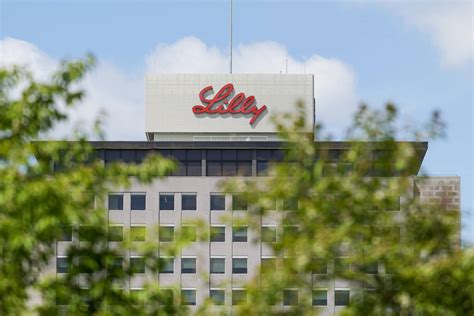 The FDA approves Eli Lilly's Zepbound, a weight loss drug similar to ...