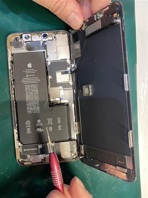 Apple iPhone 11 Pro LCD Screen Replacement | MT Systems