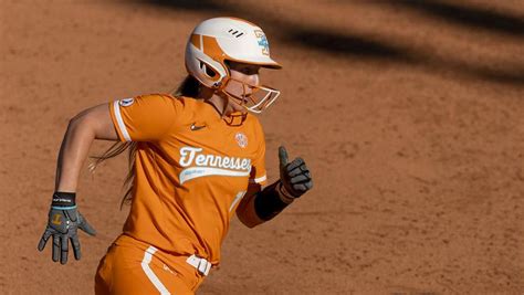 Boxscore/Story: Lady Vols Drop a Heartbreaker in Extra Innings, 3-2 | WIVK-FM