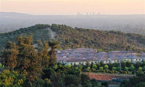 Twilight hike in Irvine’s Orchard Hills