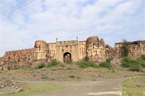 Attock Fort | Traveler Trails