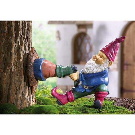 Blog about garden ideas: Funny Garden Gnomes Ireland