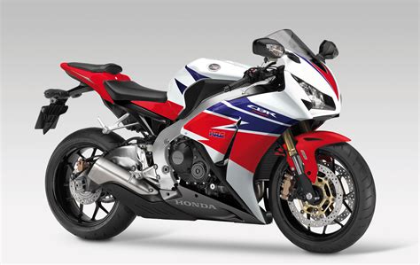 2013 Honda CBR1000RR Fireblade Review