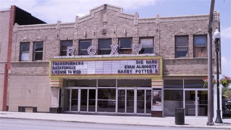 VIP Roxy Cinemas in Ottawa, IL - Cinema Treasures