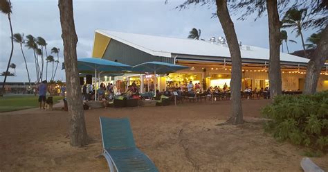 Jeeps Pubs Taverns and Bars: Lava Lava Beach Club (Kapaa, Kauai, Hawaii, U.S.A.)