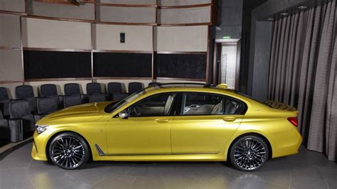 BMW M760Li "Austin Yellow" Bmw I, Bmw Alpina, Painted Vinyl, Bmw 7 ...