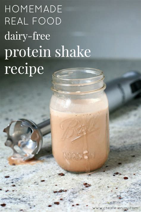 Homemade real food dairy-free protein shake recipe / Create / Enjoy