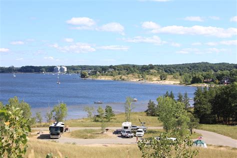 Camping at Muskegon State Park - Gr8LakesCamper