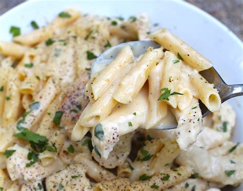 White Sauce Chicken Pasta Recipe - Talking Meals