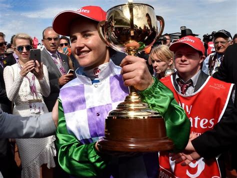 Michelle Payne: Melbourne Cup winning jockey contemplating life out of the saddle | Herald Sun